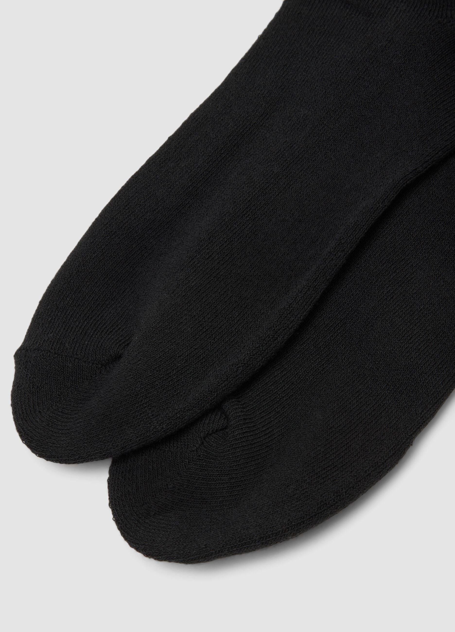 3-pack of black stretch cotton sports socks