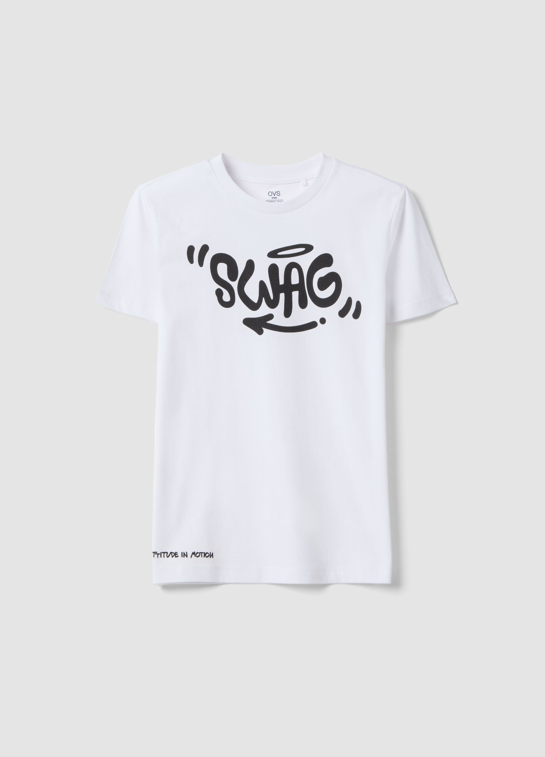 T-shirt in puro cotone bianca da ragazzo regular fit con scritta Swag