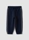 Pantaloni jogger blu in puro cotone organico con coulisse per bimbo_0