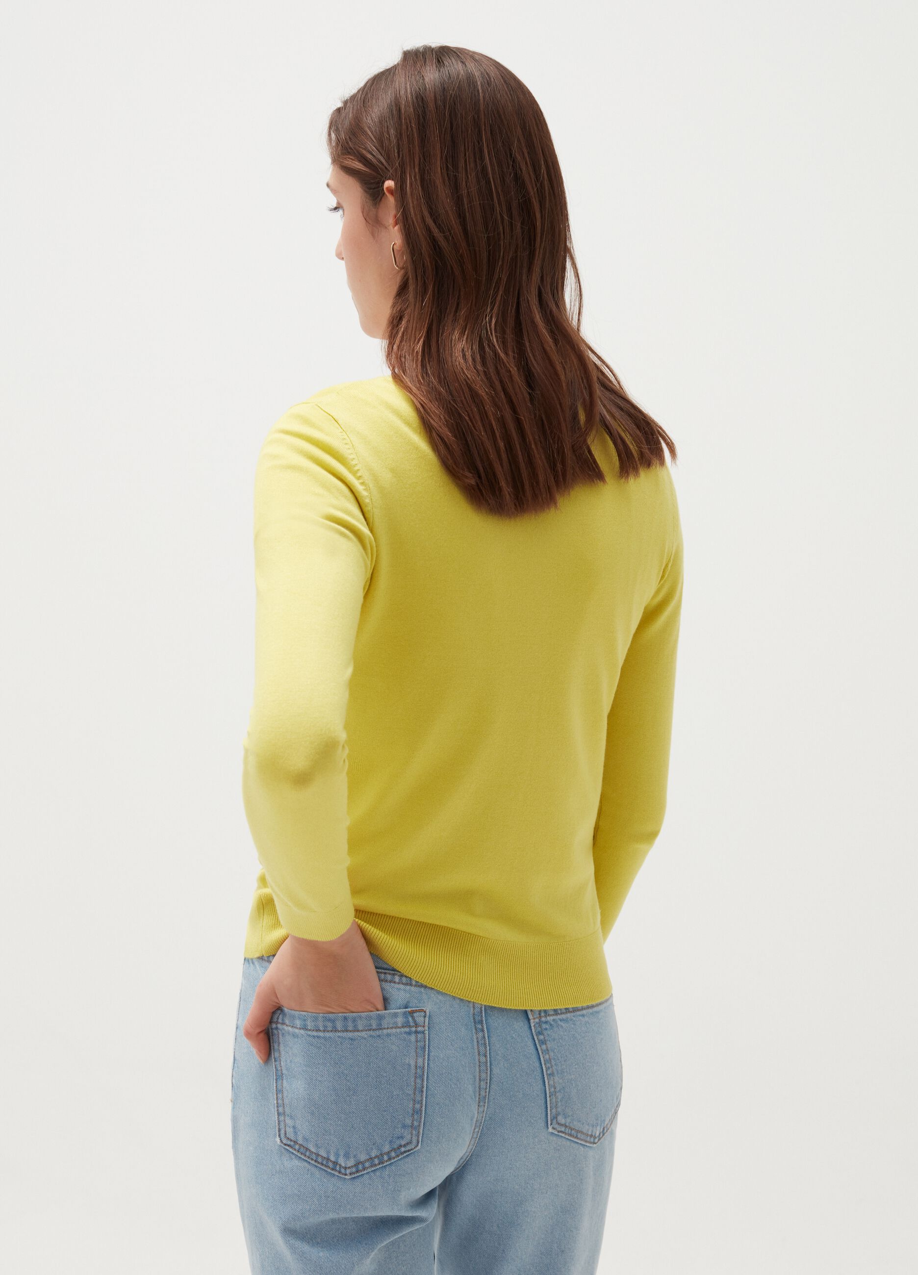 Cardigan girocollo con bottoni
