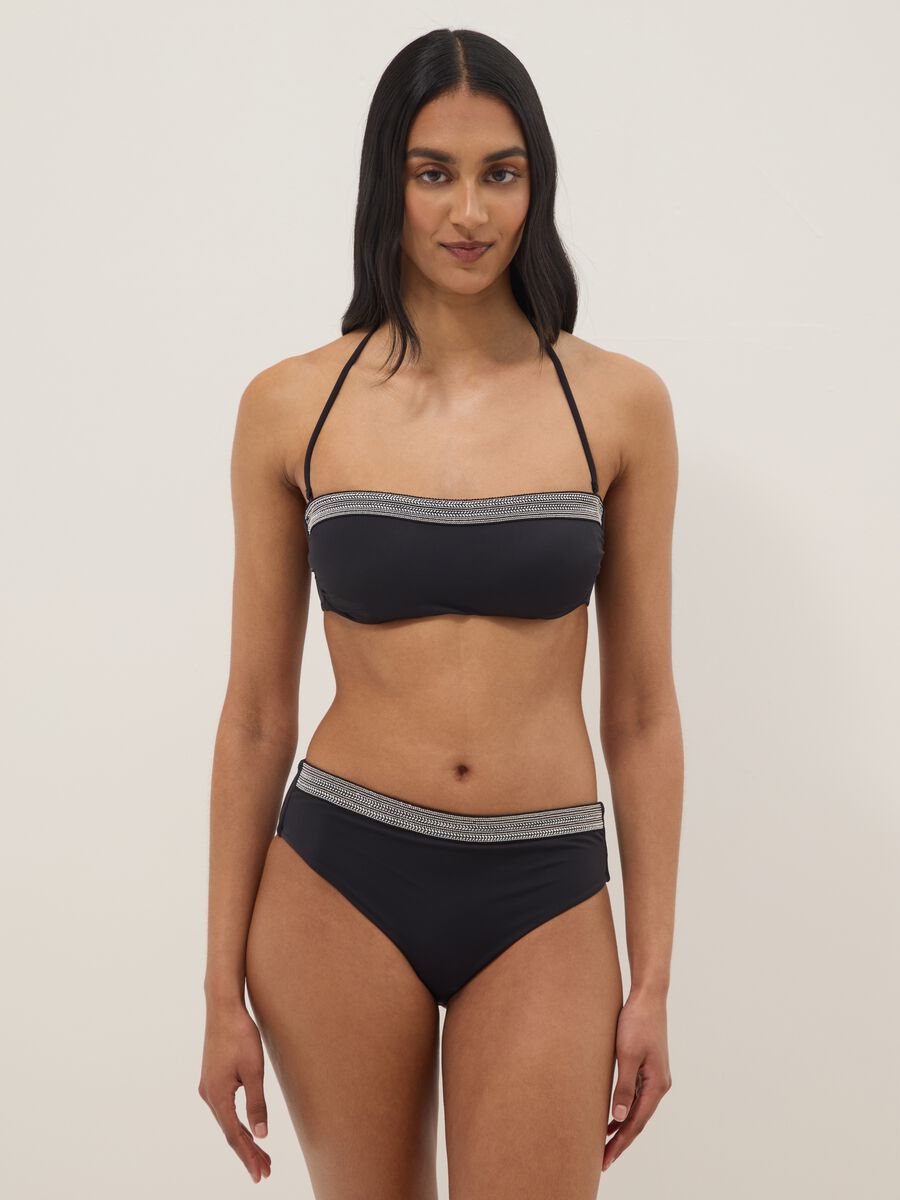 Top bikini a fascia in tessuto elasticizzato nero con perline_1
