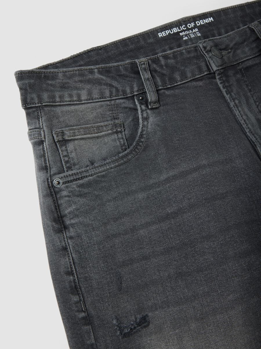 Regular-fit grey denim jeans in stretch cotton_5