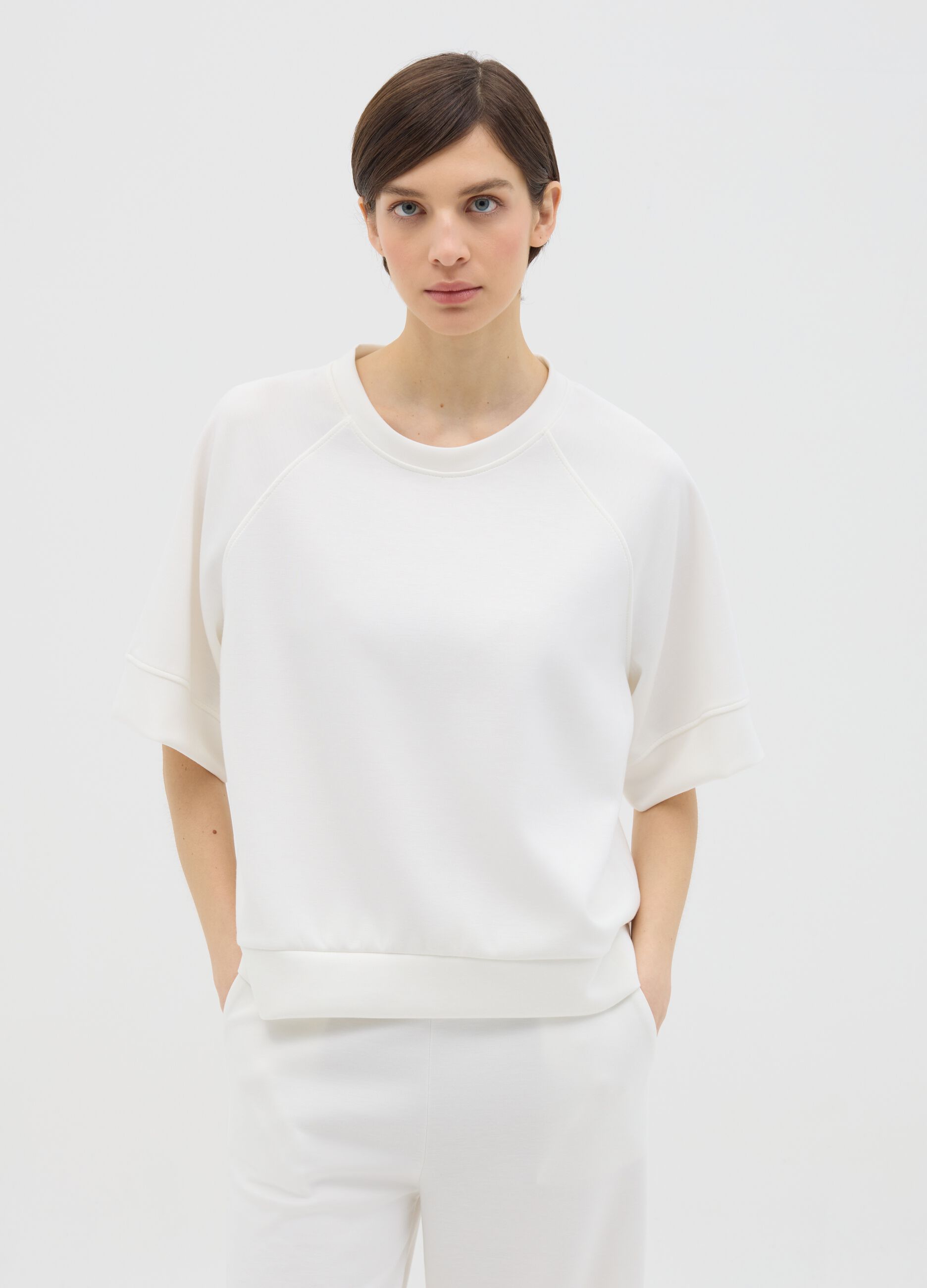 White top with kimono sleeves