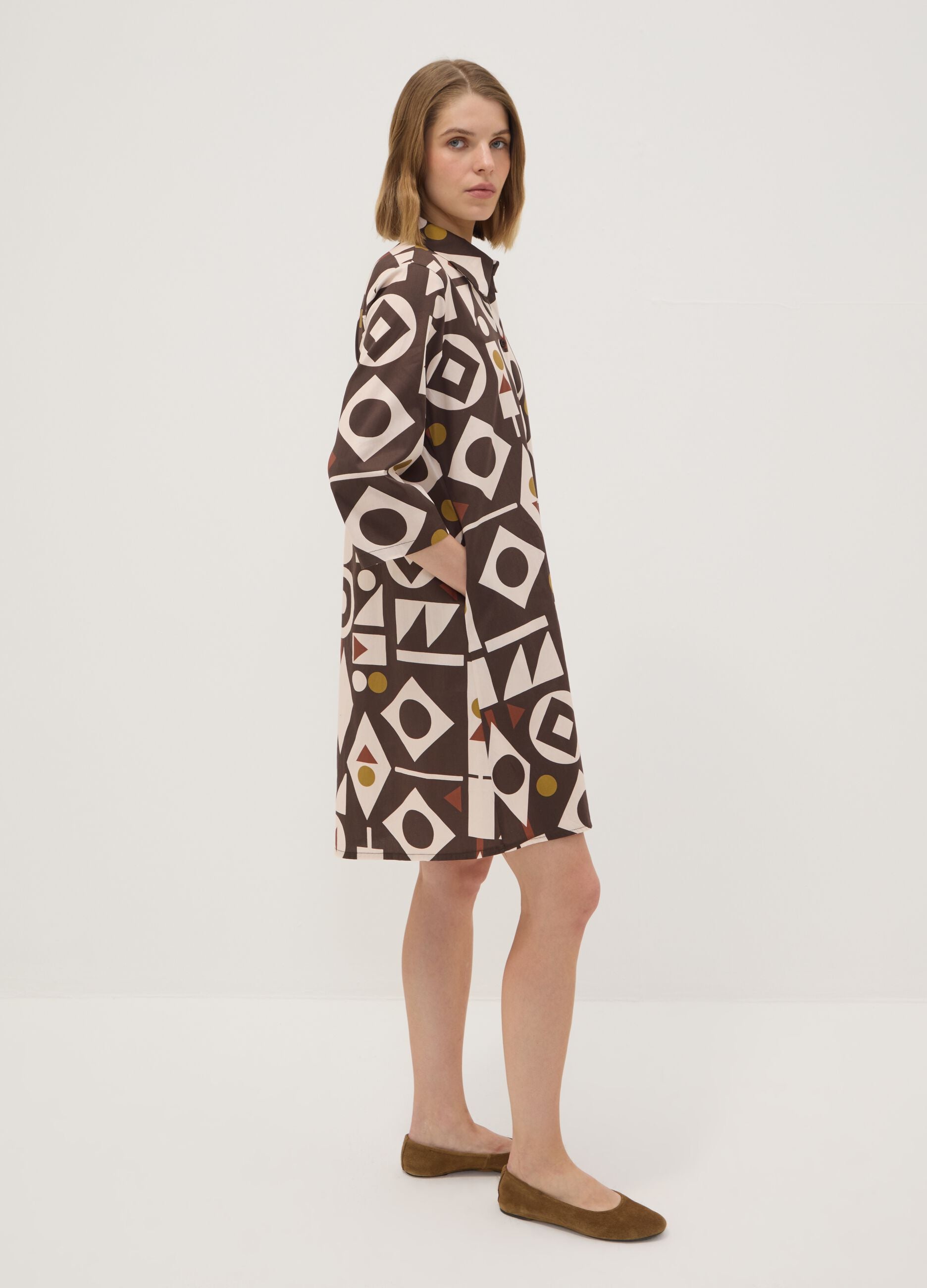 Brown stretch-cotton dress with geometric pattern, regular fit
