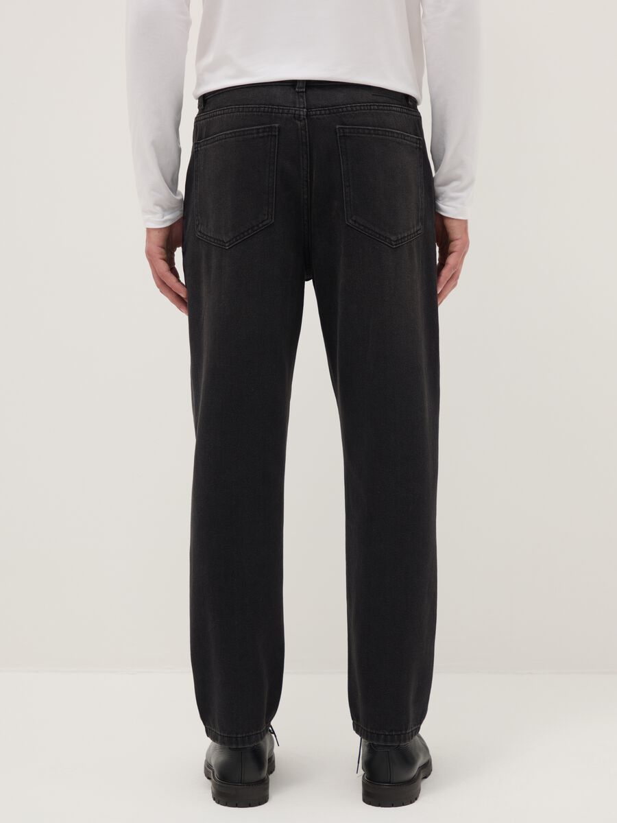 Black cotton blend jeans with regular tapered fit_2