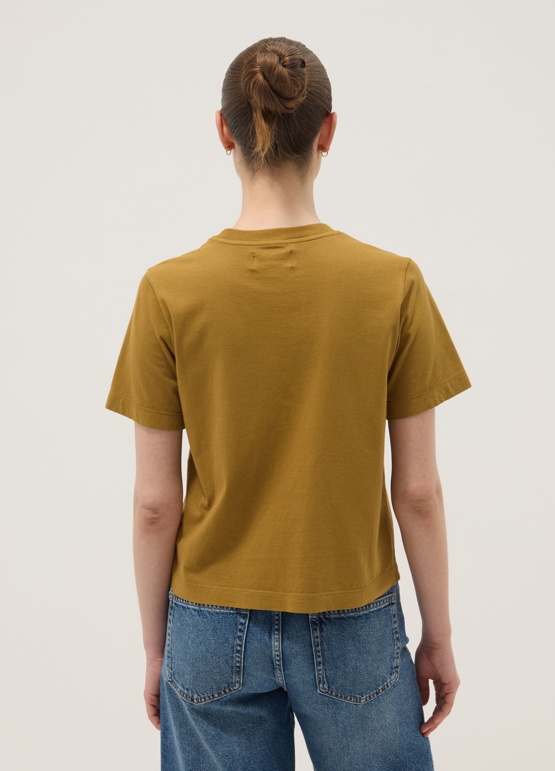 T-shirt marrone a maniche corte in puro cotone regular fit