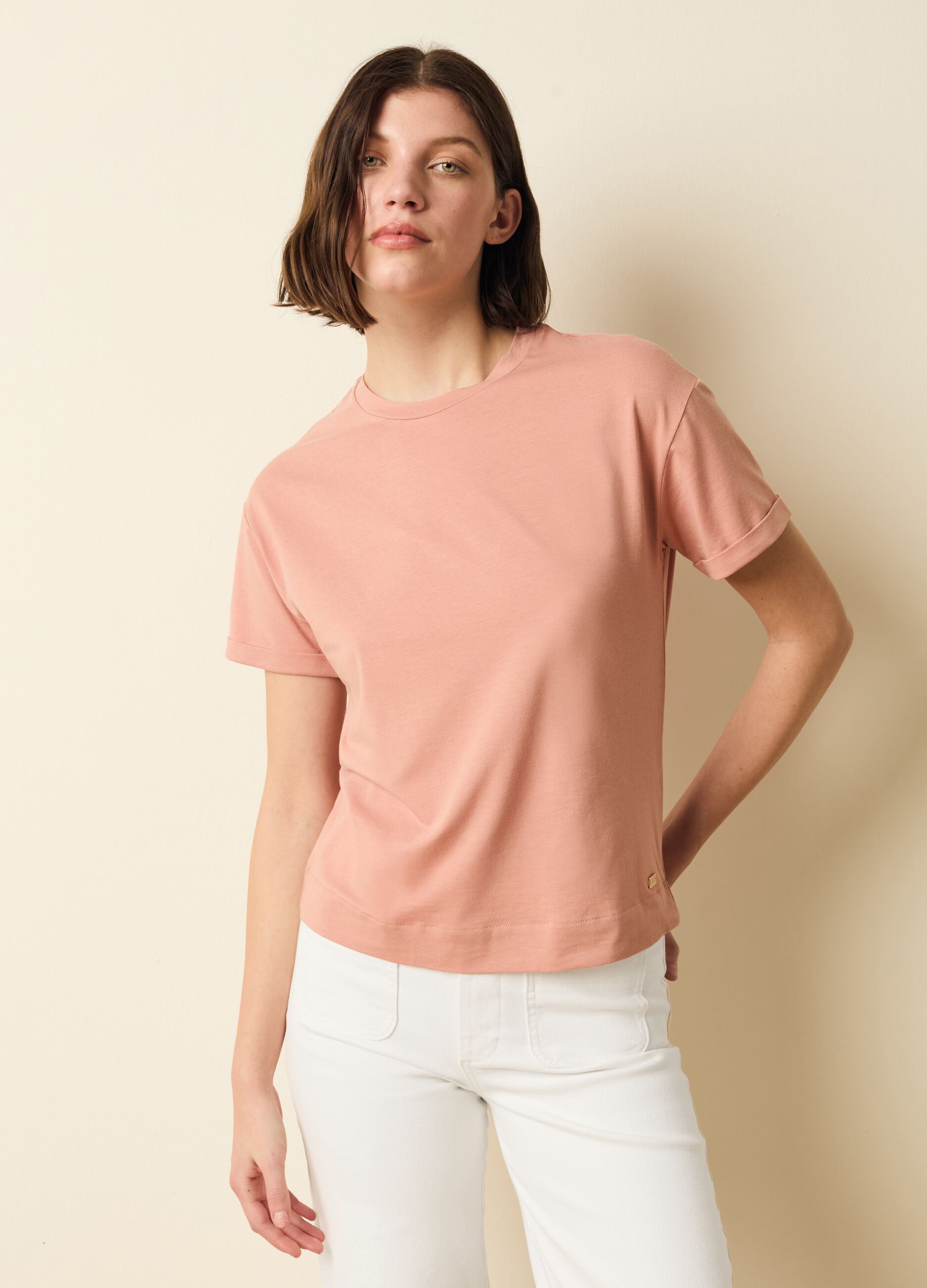 T-shirt in cotone e modal stretch
