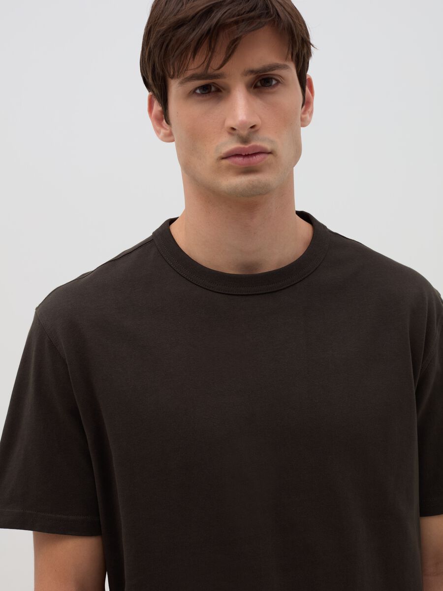 Cotton T-shirt with round neck_2