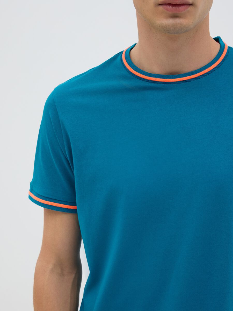 Men's pure cotton blue t-shirt regular fit with fluorescent details_2