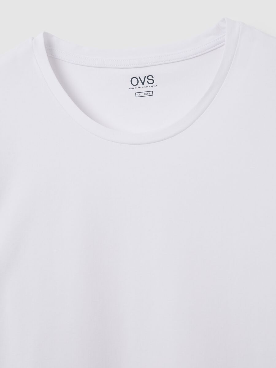 T-shirt a maniche lunghe bianca elasticizzata_5