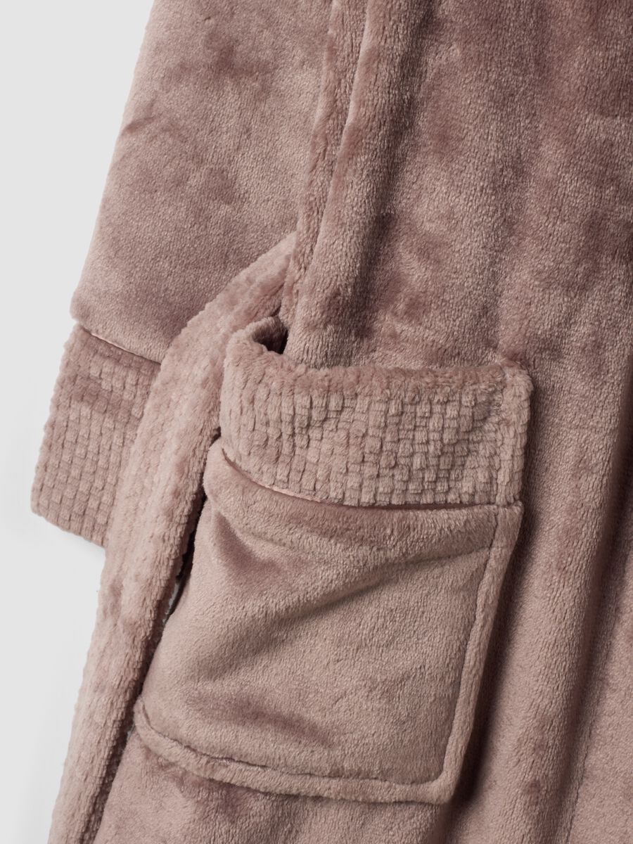 Vestaglia marrone lunga con cintura e tasche_1