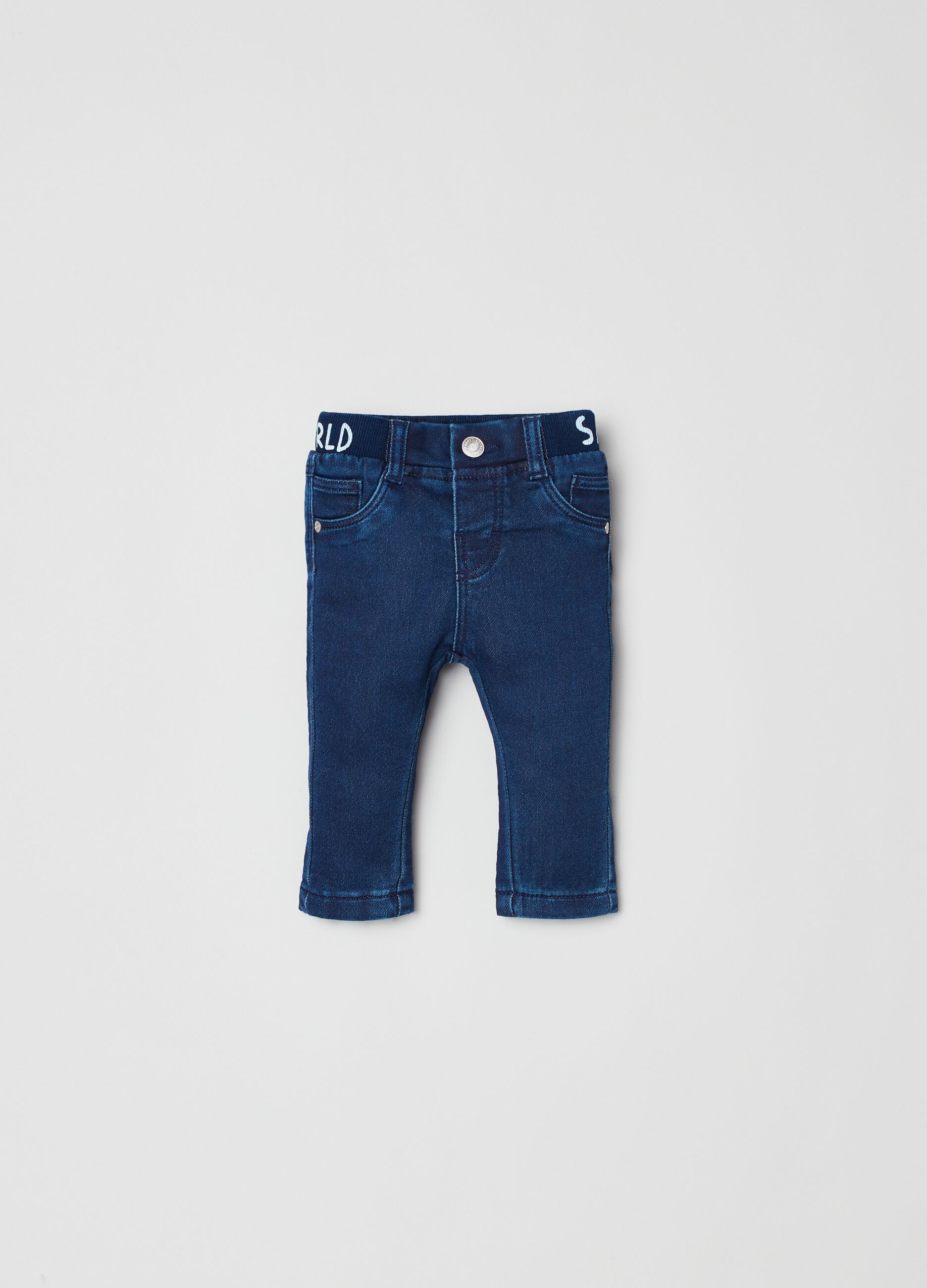 Jeans con tasche e stampa lettering_0