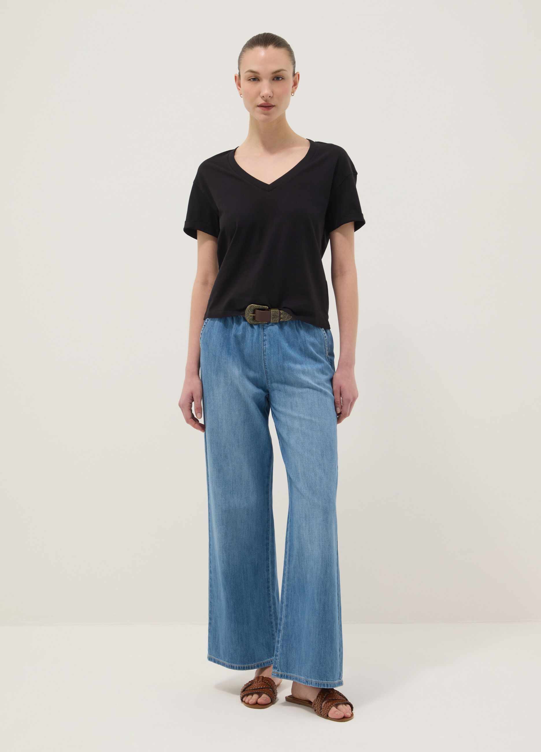 Black 100% cotton V-neck relaxed-fit T-shirt