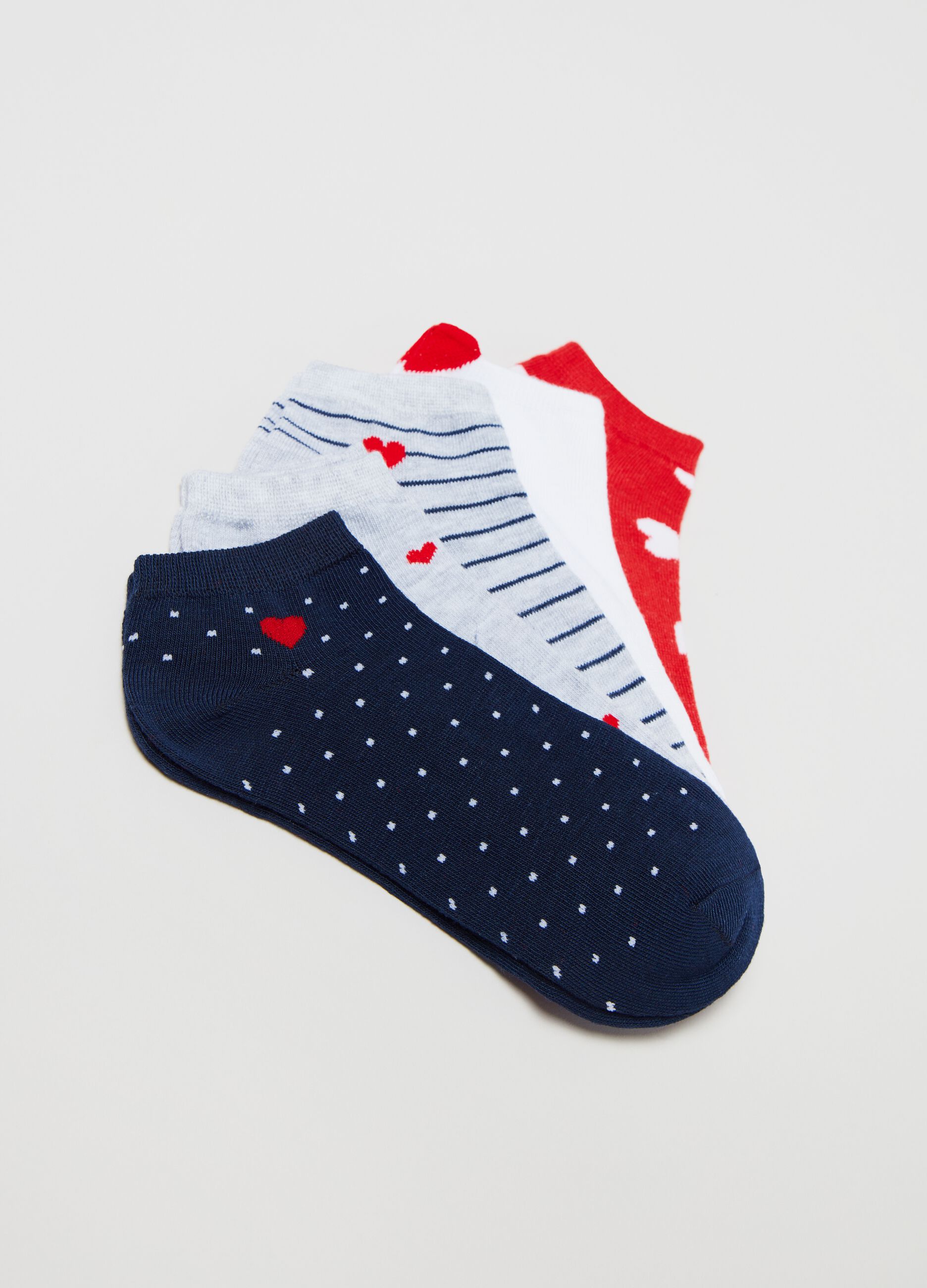 Five-pack shoe liners with heart pattern