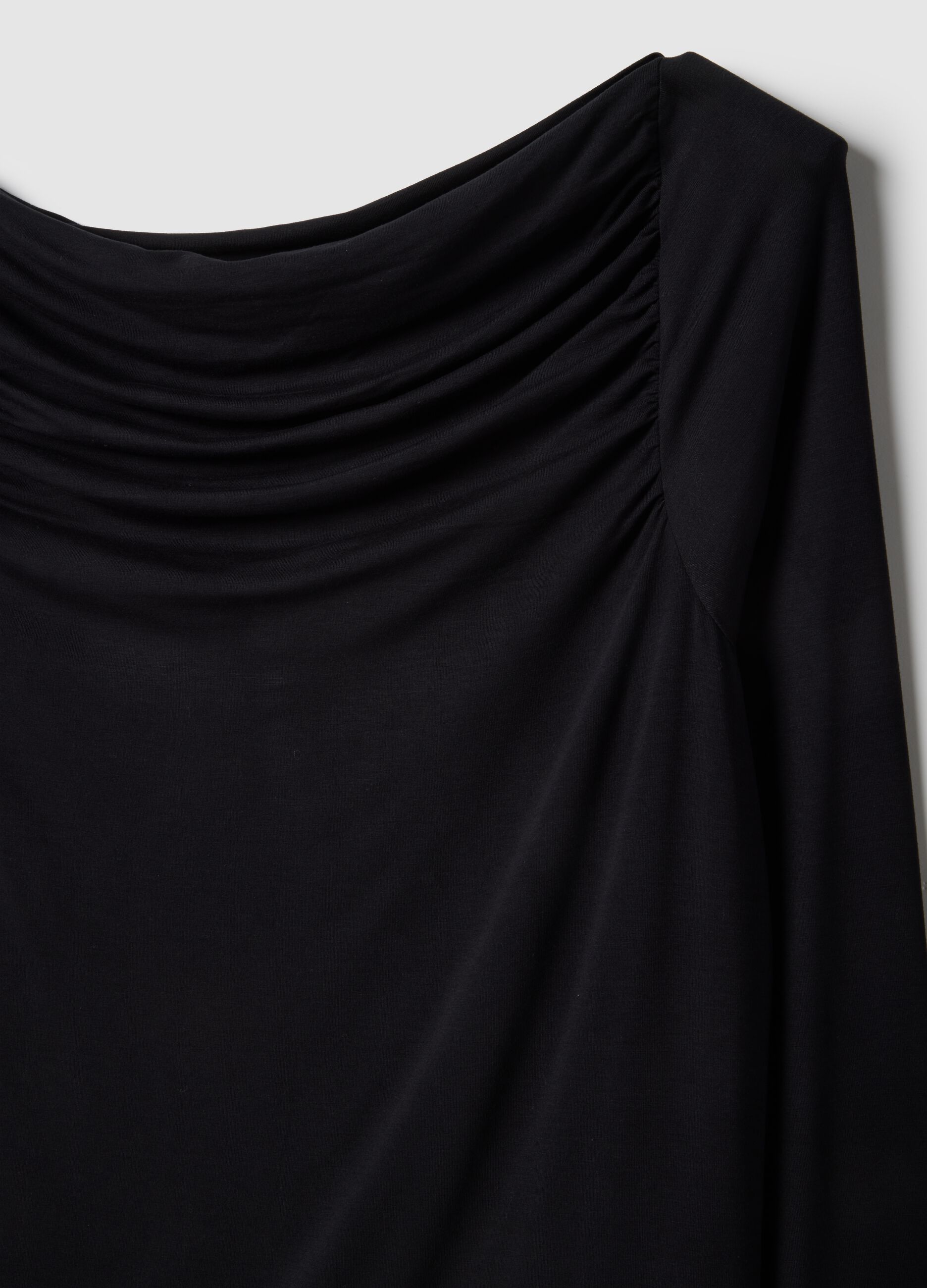 Black stretch viscose long sleeve top with boat neckline and regular fit