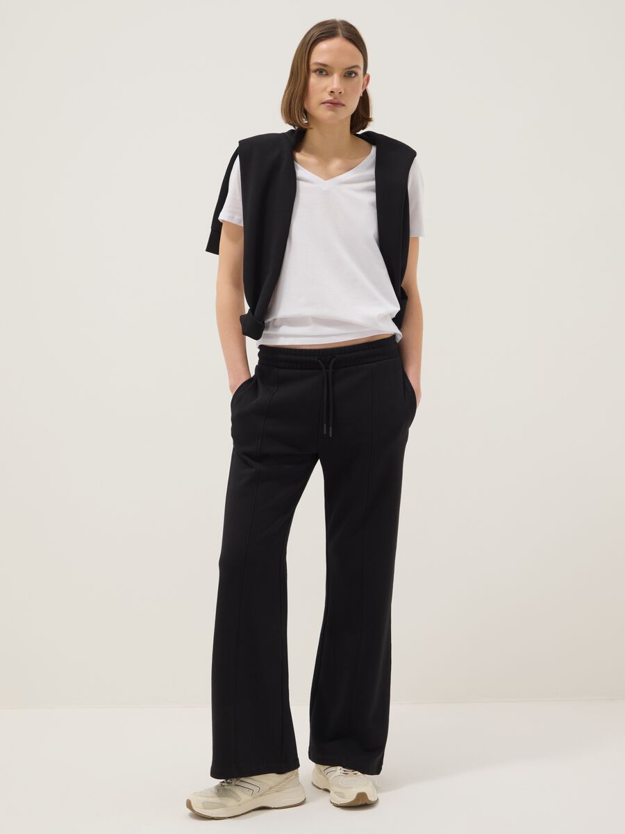 T-shirt in puro cotone bianca regular fit con scollo a V_1