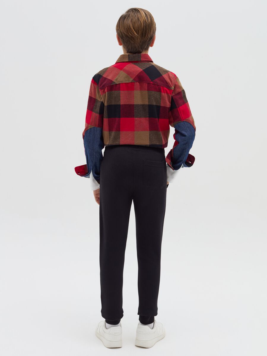 Joggers with drawstring and "Whistler" print_2