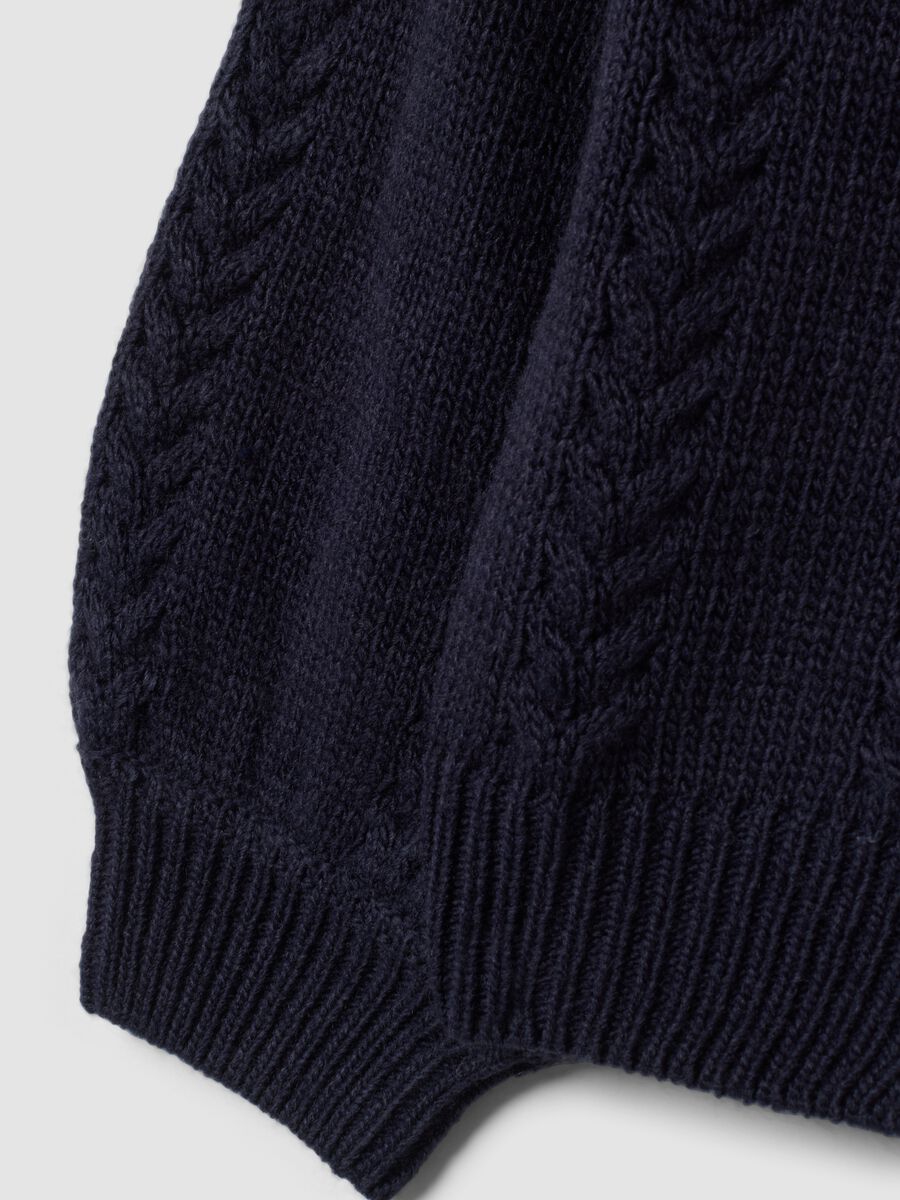 Blue cable-knit cardigan with buttons, regular fit_3