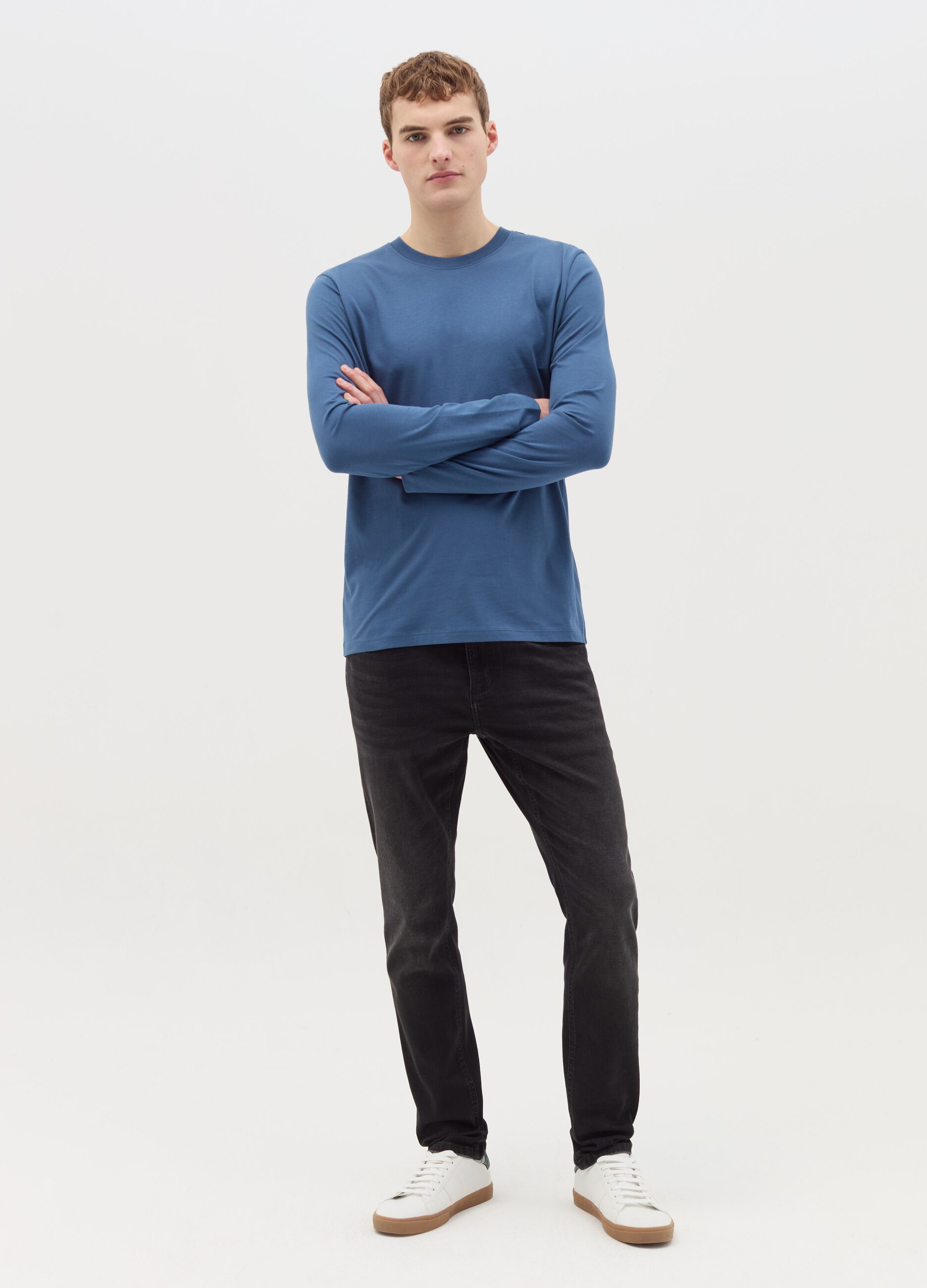T-shirt with round neck and long sleeves in cotton