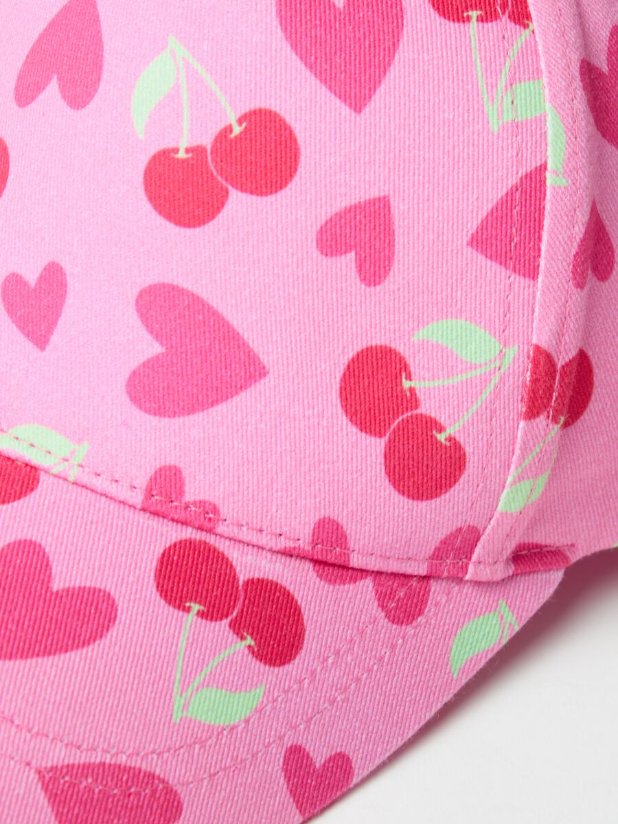 Baseball cap with cherries and hearts print_2