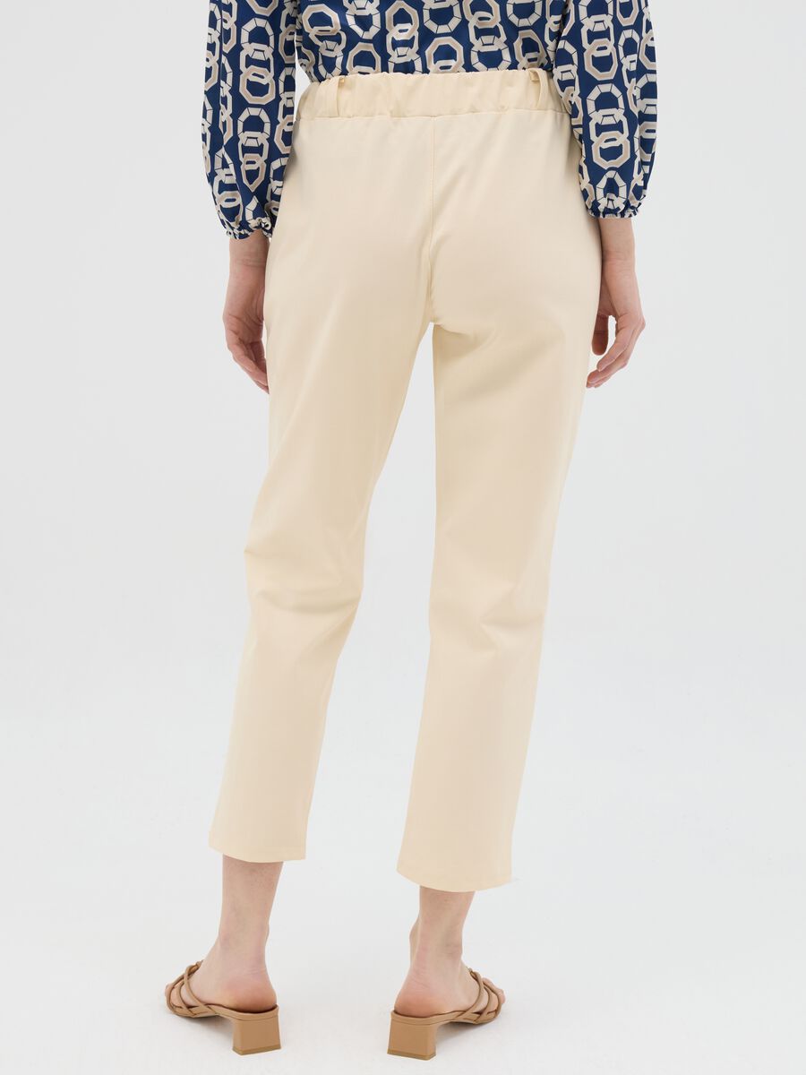 Beige regular-fit stretch trousers_3