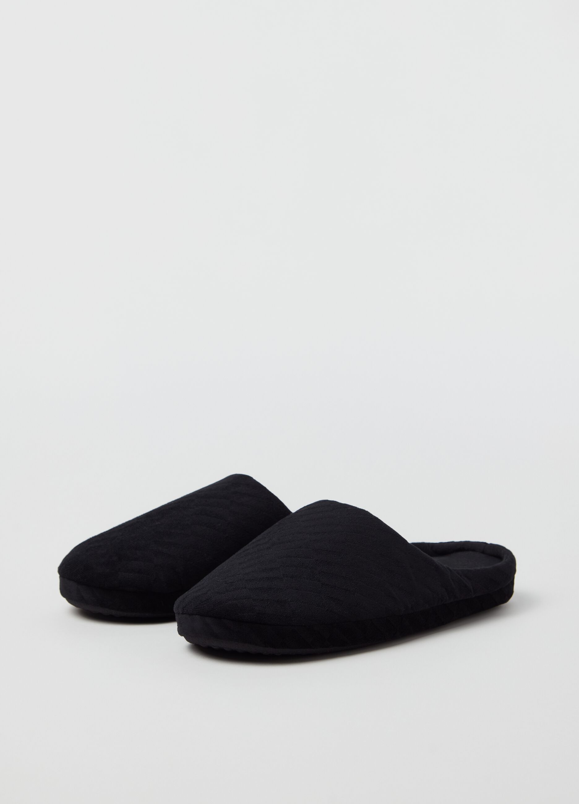 Pantofole con trama geometrica_1