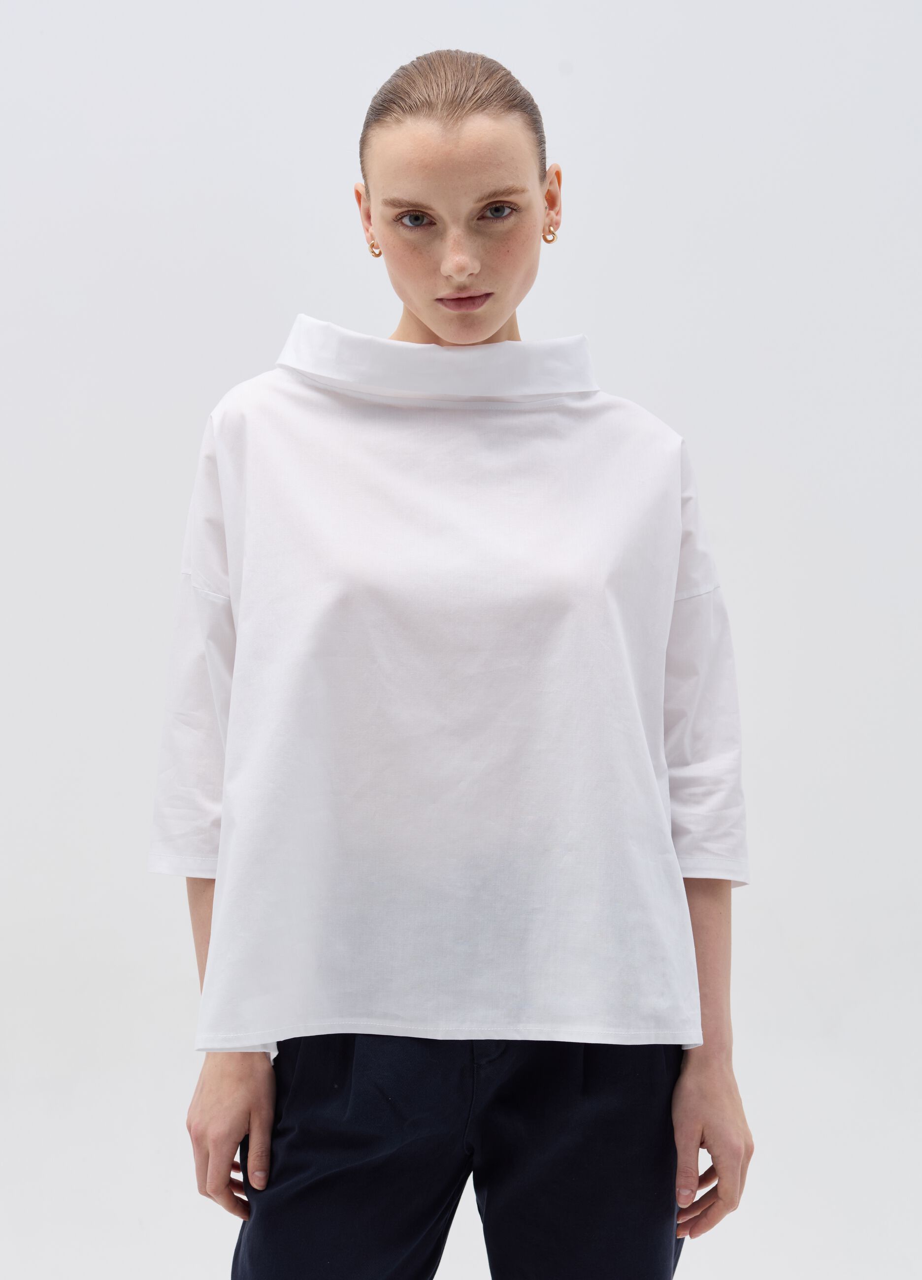 Blouse with turn-down collar