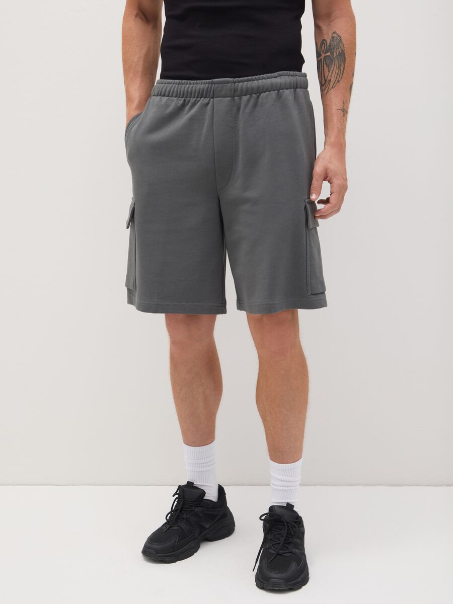 Cargo Bermuda shorts in fleece_1