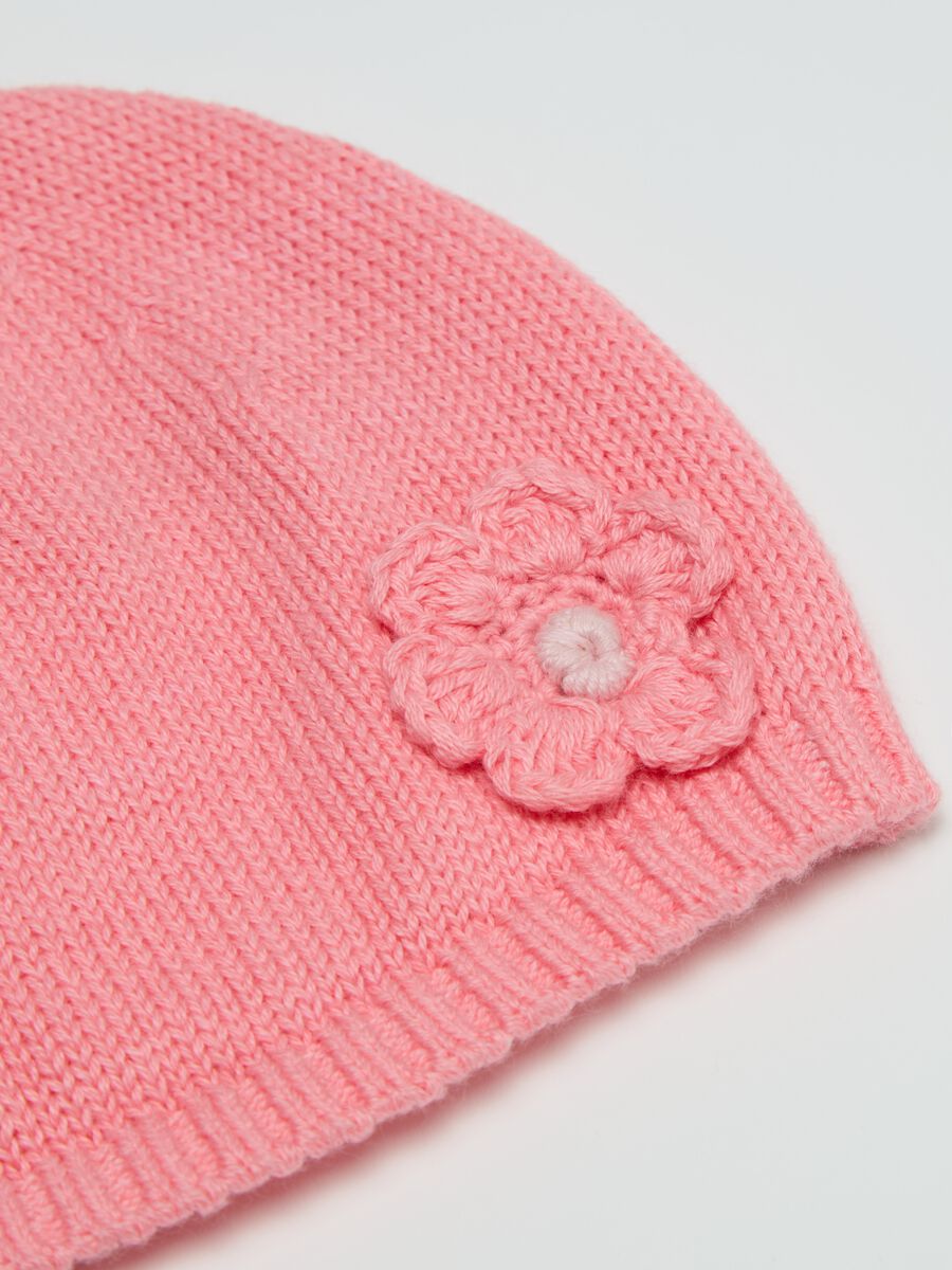 Cotton hat with crochet flower_1
