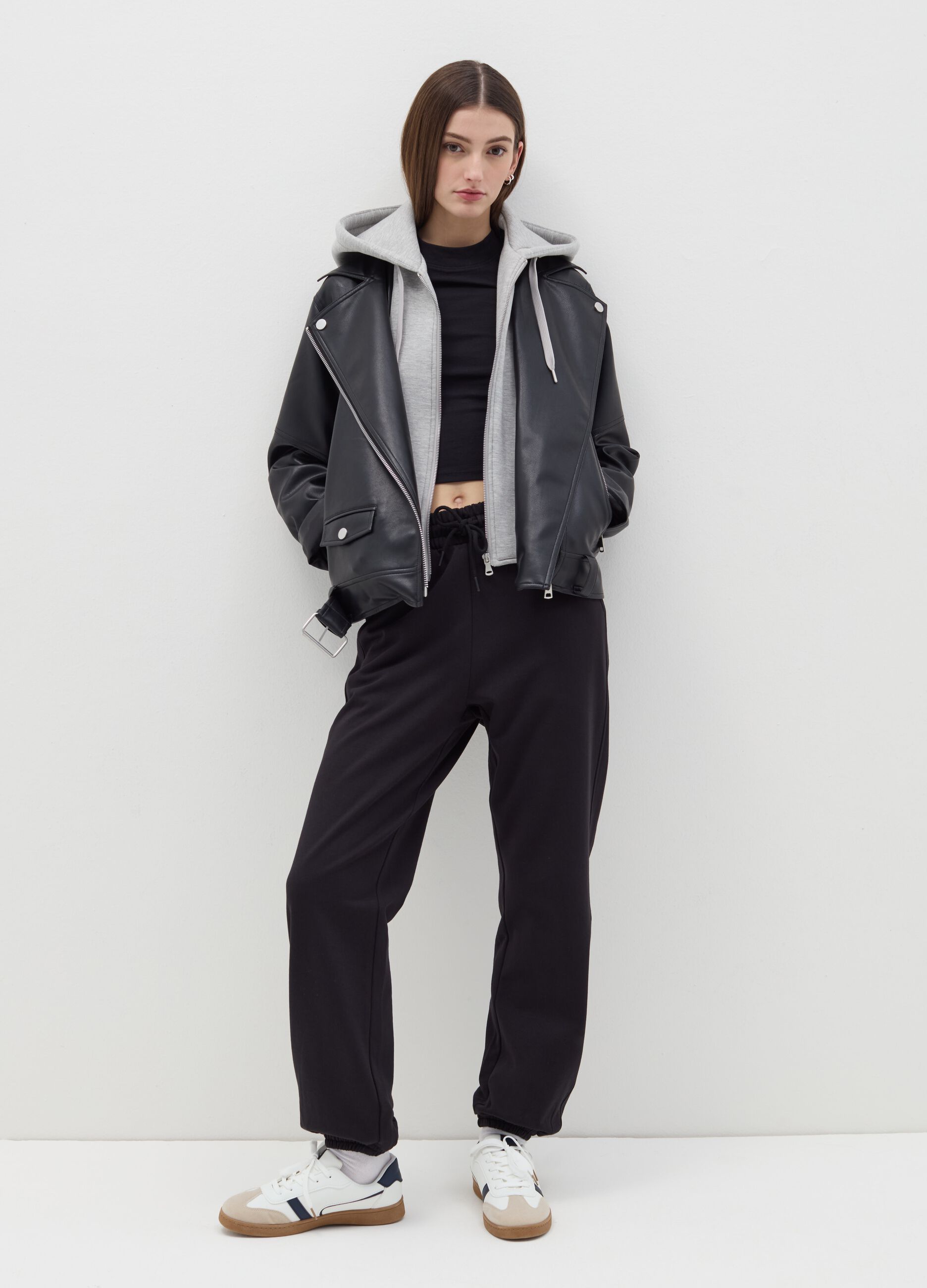 Fleece joggers with drawstring