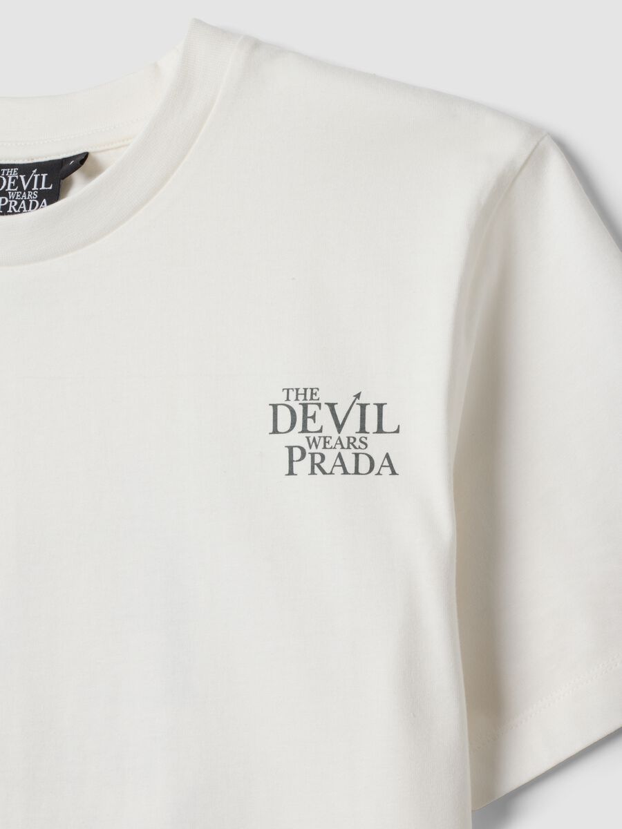 White pure cotton T-shirt with "The Devil Wears Prada" print, oversized fit_5
