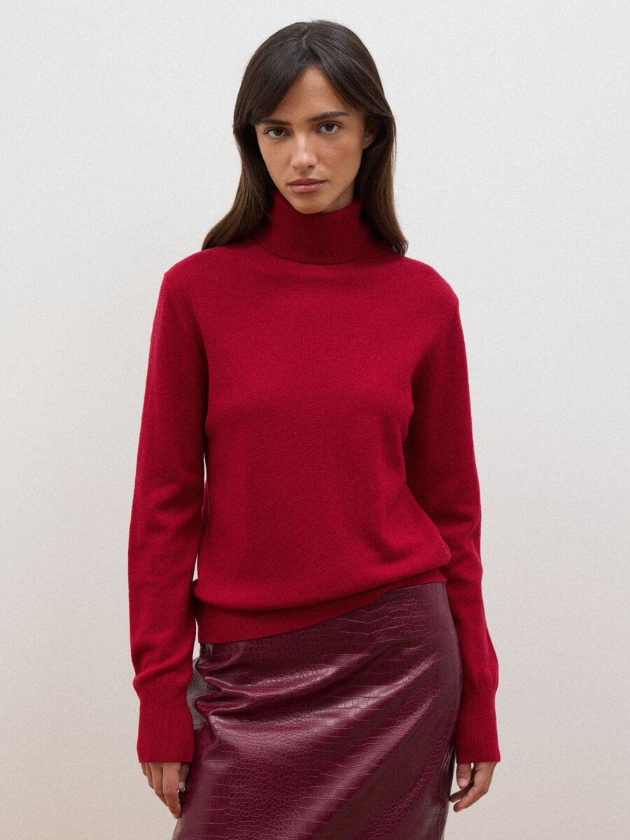 Maglia rossa in pura lana con dolcevita regular fit_2