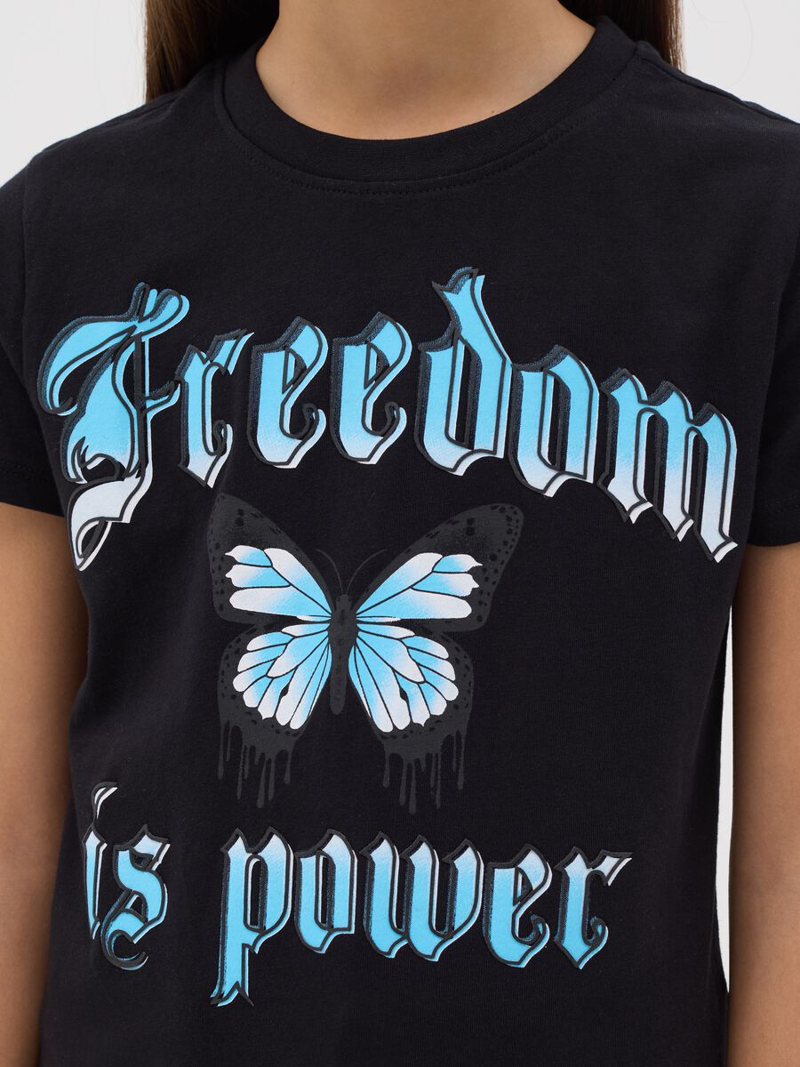T-shirt in cotone stampa "Freedom is Power"_1