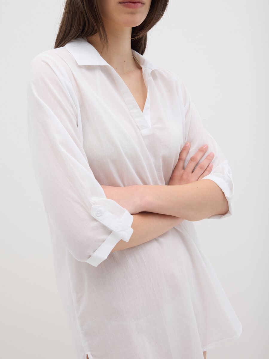 Women’s white beach cover-up in 100% cotton with regular-fit and V neck_3