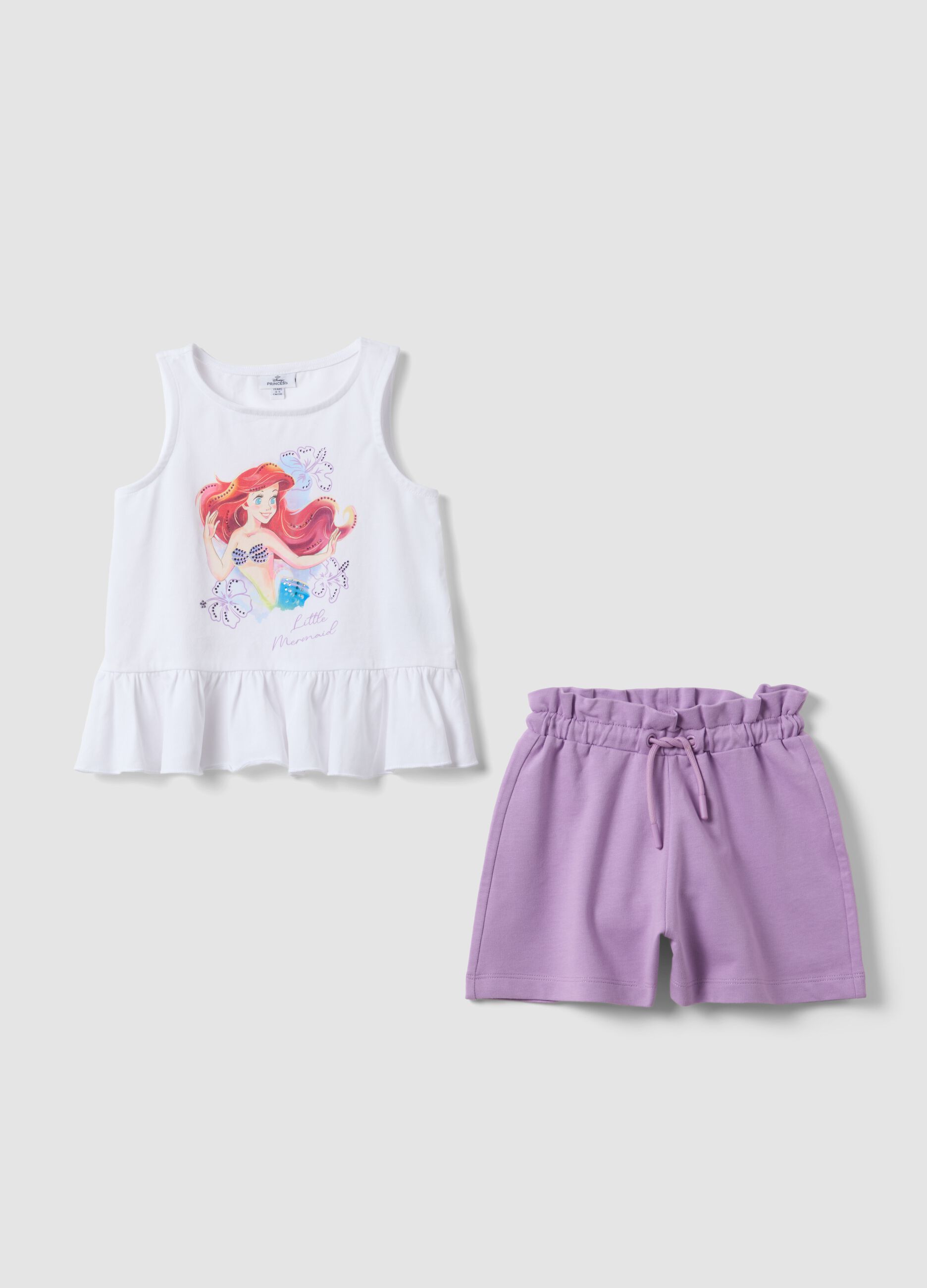 Completo bianco e viola in cotone elasticizzato con top e shorts
