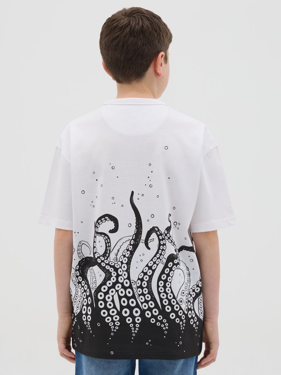 Cotton T-shirt with "Deep" octopus print_2