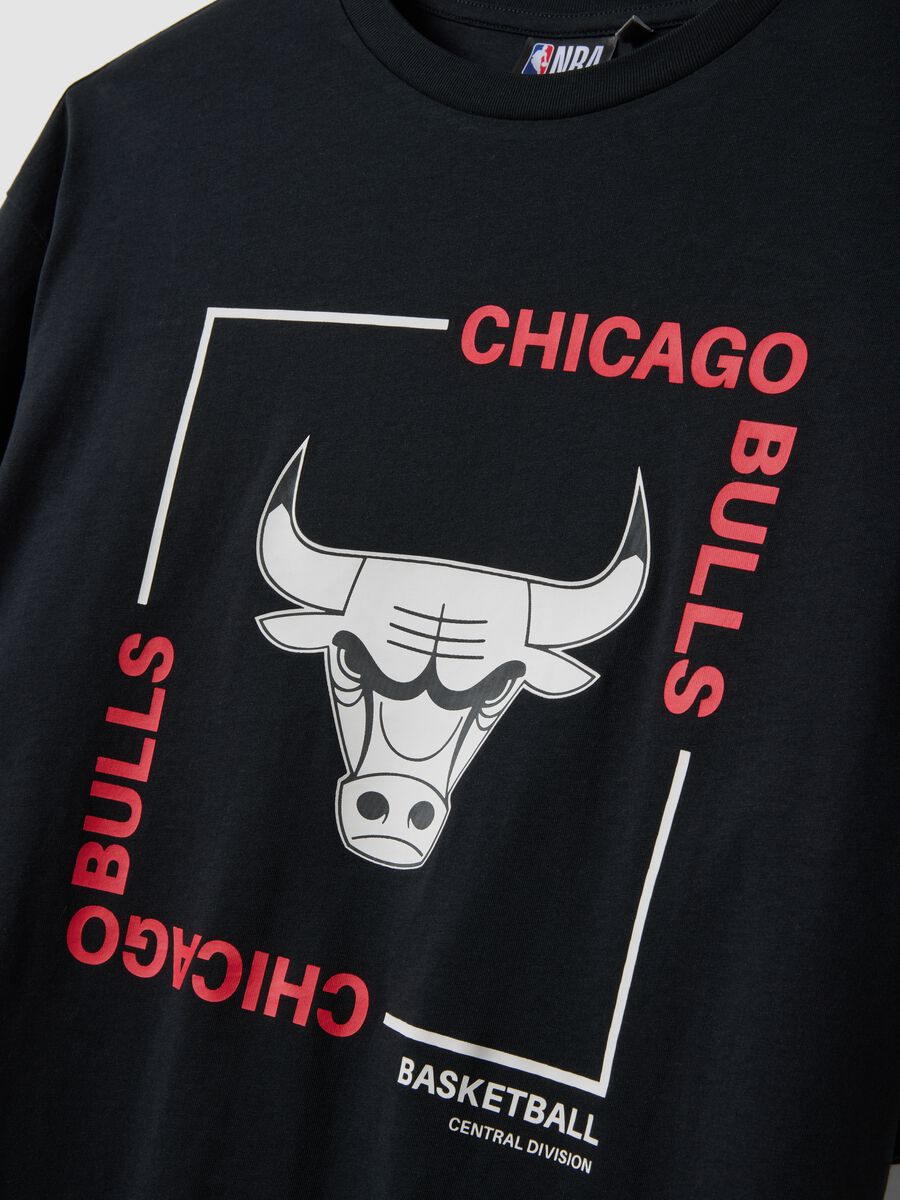 T-shirt nera in puro cotone con stampa Chicago Bulls_5
