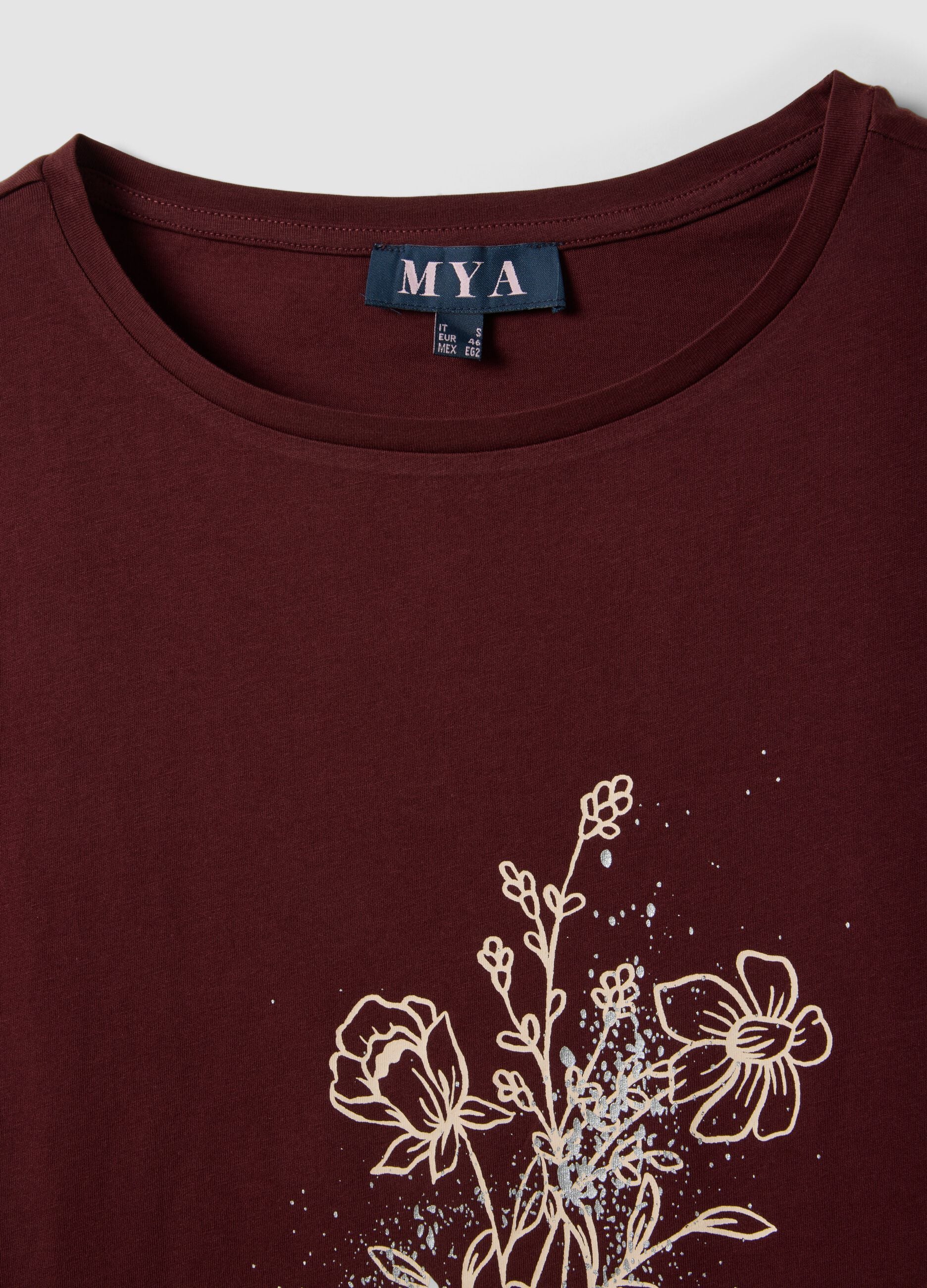 Red pure cotton T-shirt with floral print, regular fit