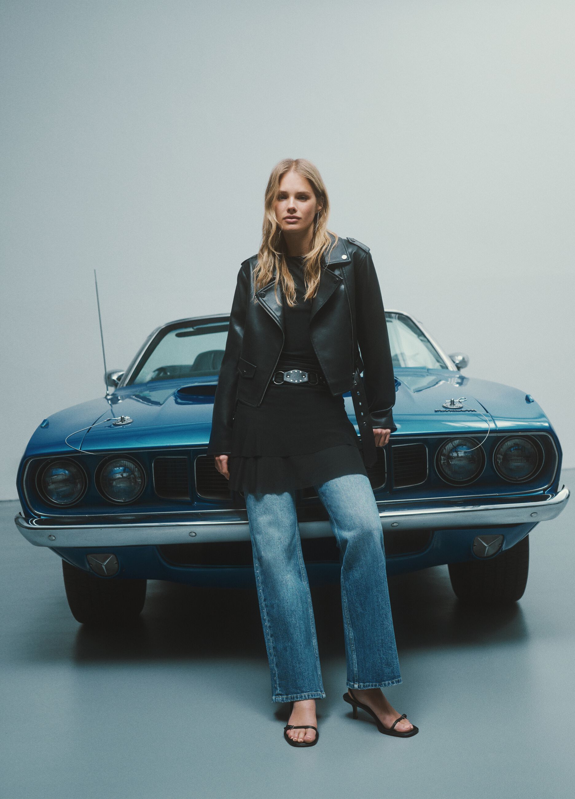 Black Sleeveless Dress Regular Fit