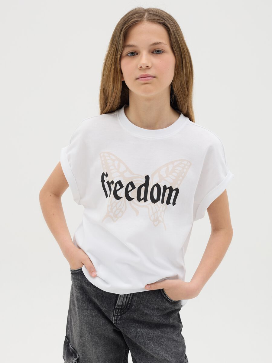 White T-shirt with butterfly print and Freedom text_0