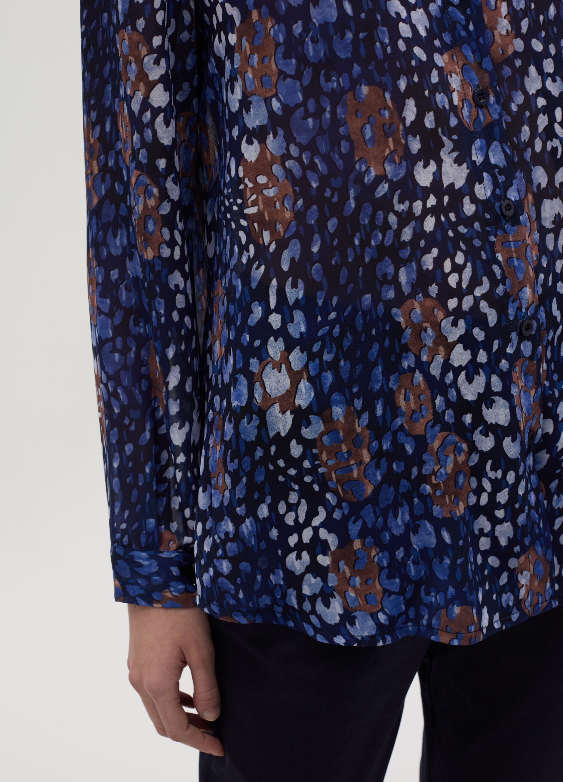 Shirt with patterned print