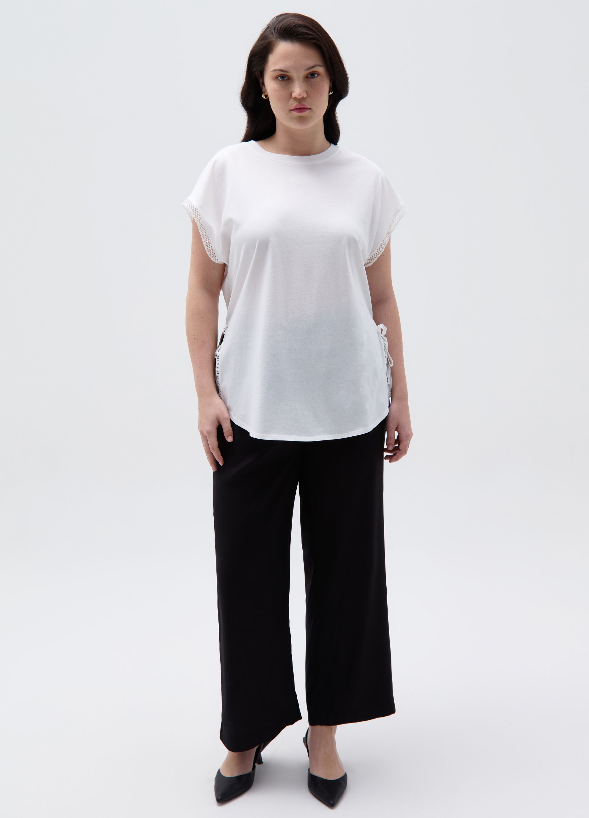 Curvy wide-leg trousers with belt