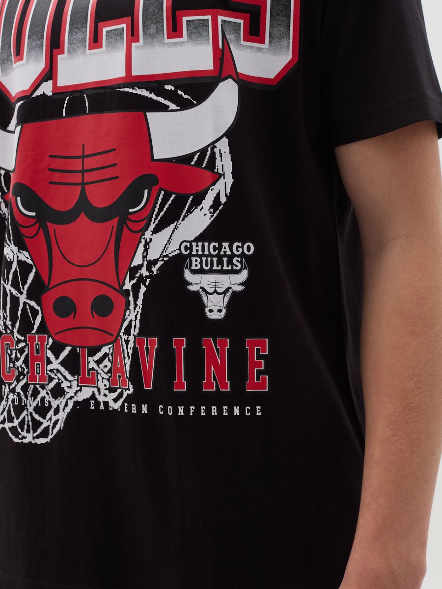 T-shirt with Chicago Bulls print_2