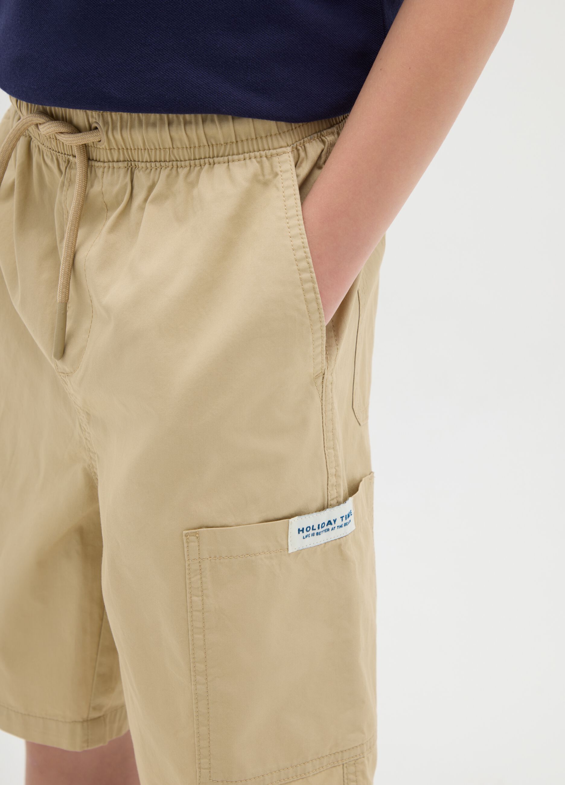 Shorts da ragazzo in puro cotone beige regular fit con coulisse