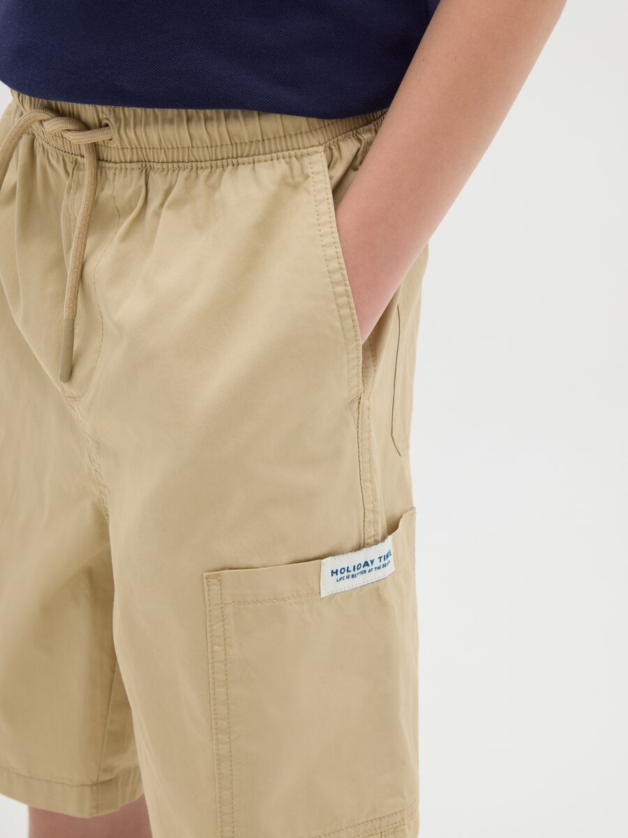 Beige pure cotton shorts for boys_2