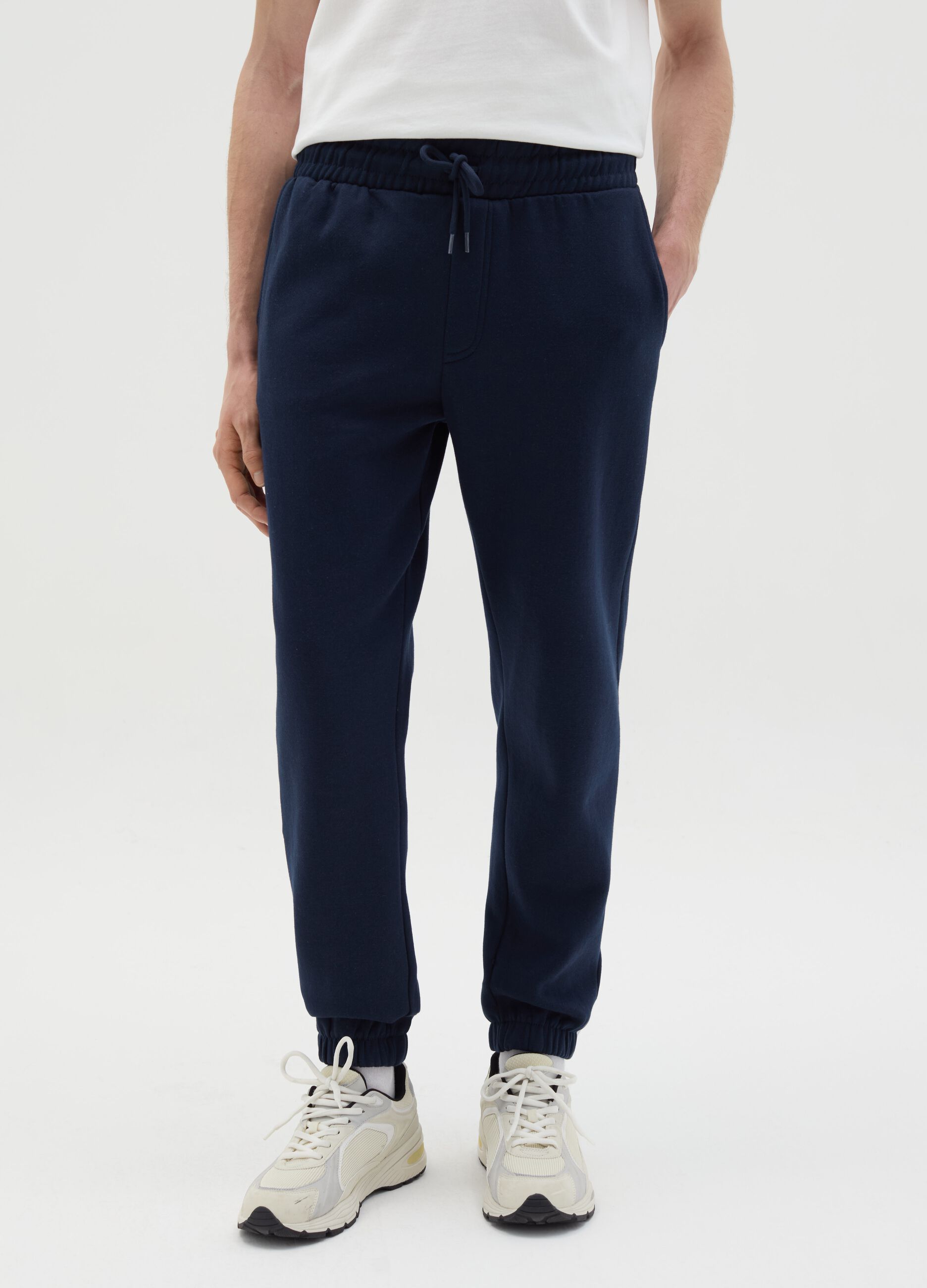 Essential fleece joggers with drawstring