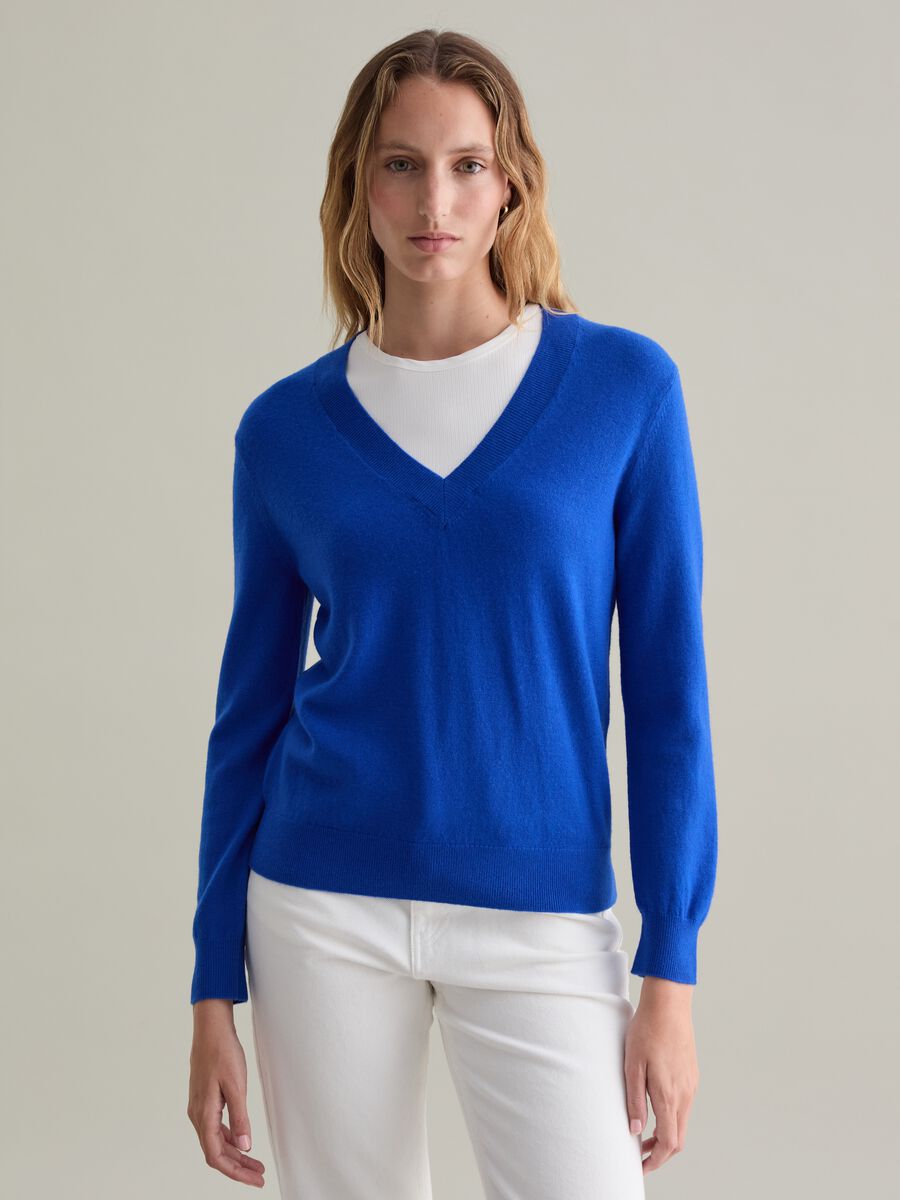 V-neck pullover in wool_0