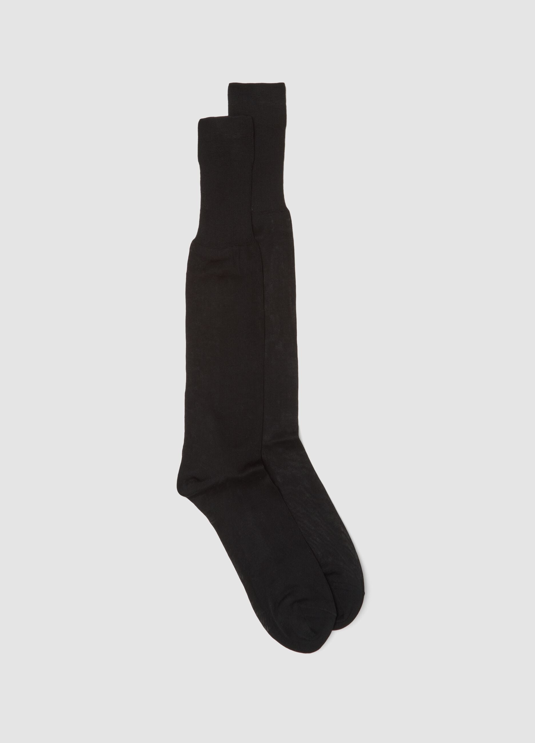 Black knee-high socks in pure cotton