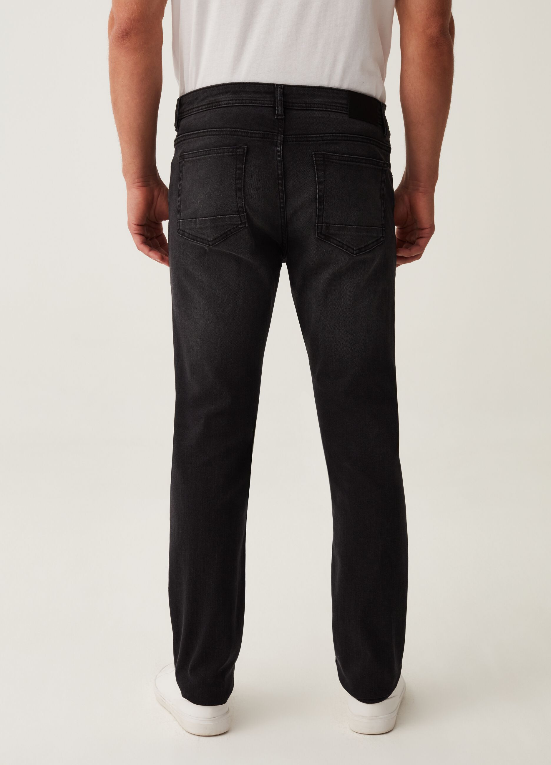 Jeans skinny fit con scoloriture