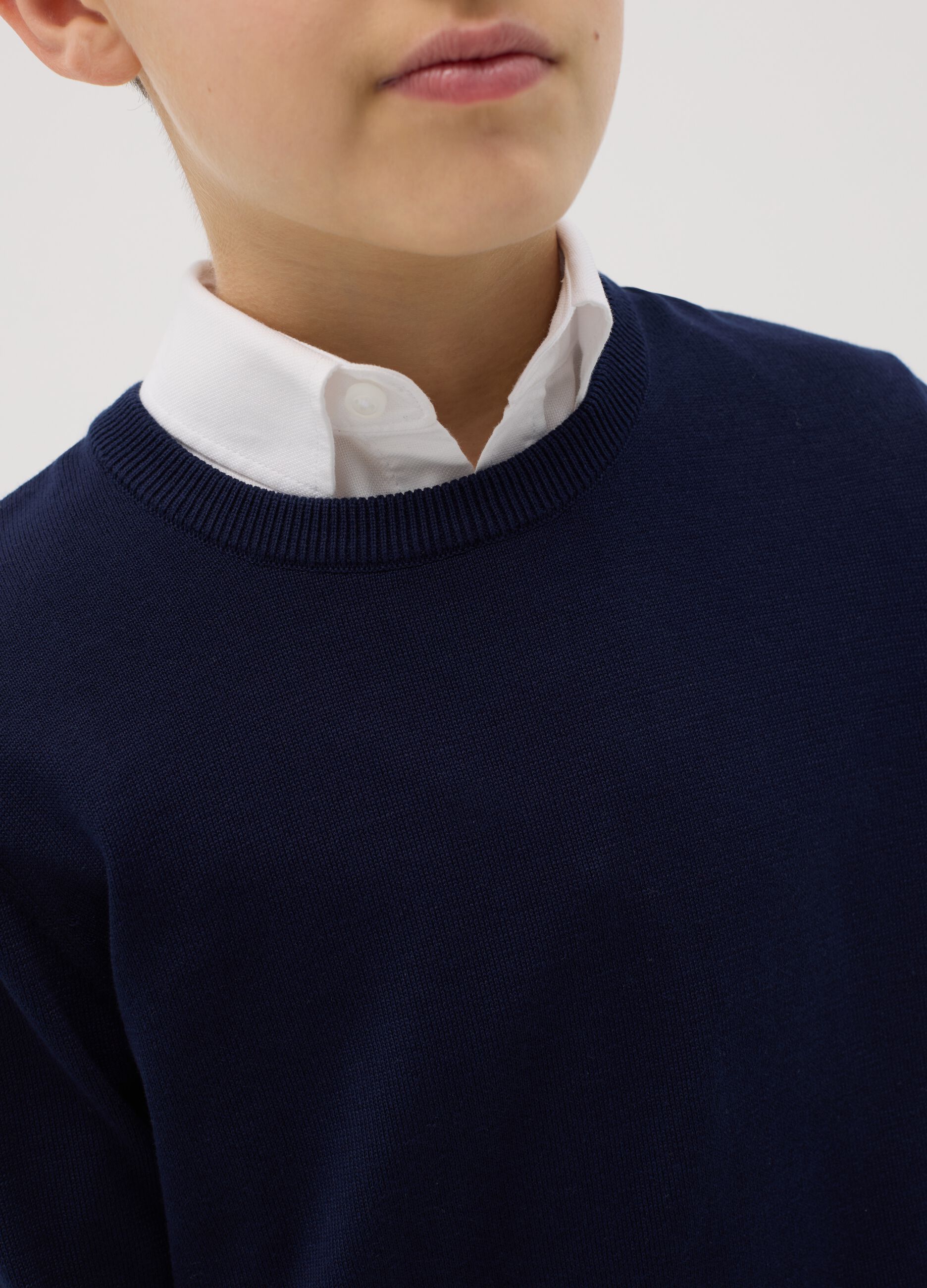 Solid colour cotton pullover